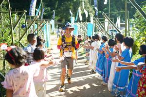 BIB: 2485
                            <button type="button" onclick="openModal(19057951)" class="btn btn-primary btn-sm float-right btn-popup" data-toggle="modal" data-target=".modal-high-quality">
                        <i class="fas fa-shopping-cart"></i> Add to Cart
                    </button>
                                            <button type="button" onclick="isThisMe(19057951, true)" class="btn btn-success btn-sm float-right btn-popup btn-isme hidden" data-toggle="tooltip" data-placement="bottom" title="นี่คือรูปของคุณใช่ไหม คลิกที่นี่เพื่อเอาเข้าอัลบั้ม">
                        <i class="fas fa-plus"></i> Add to album
                    </button>
                    <button type="button" onclick="isThisMe(19057951, false)" class="btn btn-warning btn-sm float-right btn-popup btn-isnotme hidden">
                        <i class="fas fa-ban"></i> Remove from album
                    </button>